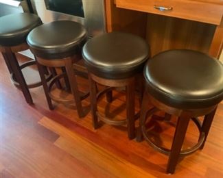 swivel bar stools