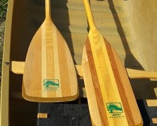 18' Souris River Canoe, made in Canada, in excellent condition, comes with a pair of paddles.