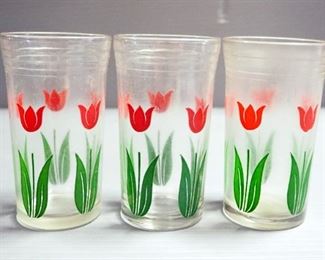 Swanky Swigs Jars, Qty 3, Post-1937 Design Of Tulips With 4-Ring Flared Tops