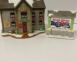 Colonial Village Bicentennial Meeting House and Welcome Sign