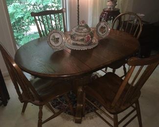 Oak Dining Room table with six chairs included
