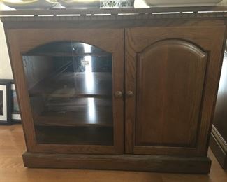 Oak cabinet with glass and side door 