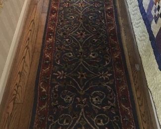 hall way runner