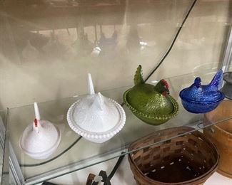 Vintage Glass Hen on Nests