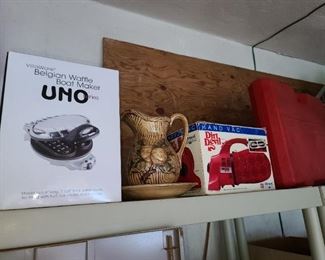 Uno Belgian Waffle Maker