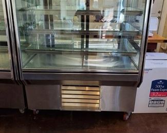 Leader Refrigerated Display Case HBK48