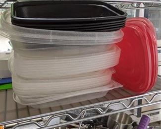 Miscellaneous Lot of Containers & Lids