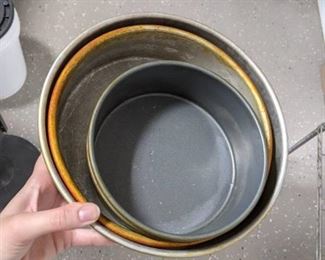 (4) Round baking pans - various sizes
