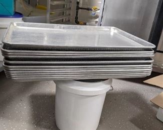 (11) Baking Pans