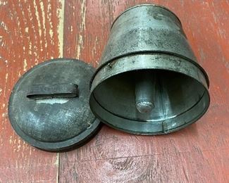 Old Kitchen Molds and Pans