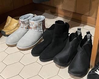 Women's Shoes & Boots (most are size 7)