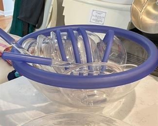 Plastic Salad Bowl Set