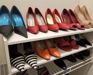 Most sizes are 7 1/2 medium