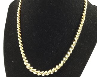 14K Gold 17in Necklace
