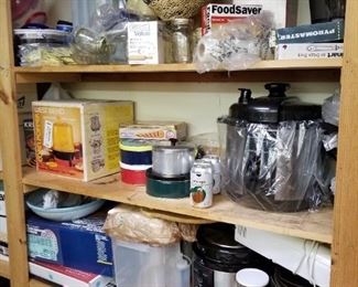 Huge selection of kitchen accessories!