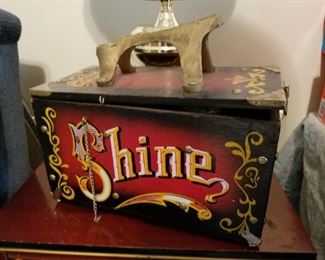 Shoe shine kit