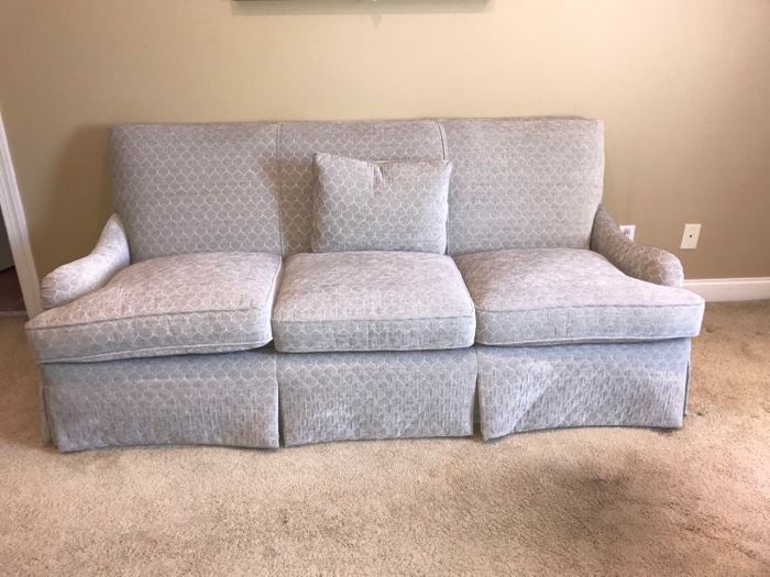 Beautiful brand new gray and white sofa. It measures 40” x 86” x 37”. The cushion height is 5”. Our clients ordered a sofa and the wrong one was sent and it was never used. https://ctbids.com/#!/description/share/949821
