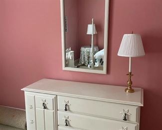Beautiful Dresser with matching mirror. Also includes an elegant lamp. Dresser: 54 x 18 x 27 Mirror: 45 x 24 Lamp: 25 in https://ctbids.com/#!/description/share/949834