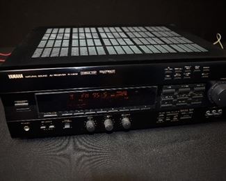 Yamaha R-V 902 Natural Sound AV Receiver