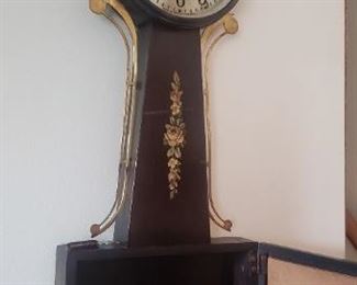 Banjo Clock made in Bristol, CT