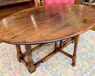 Item 208:  Oval Drop Leaf Coffee Table - 48"l x 35"w x 17.5"h:  $425