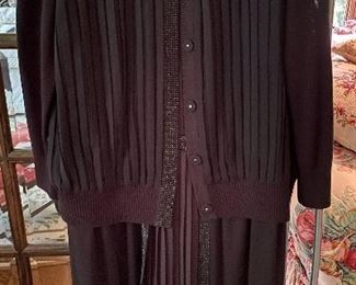 Gorgeous Clothing! And LOADS of it!