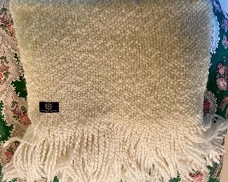 Item 377:  Kennebunk Weavers Throw: $35