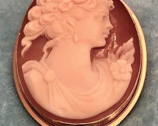 Item 250:  Cameo Pin with 18K:  $175