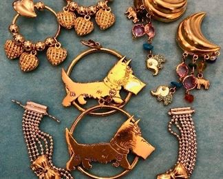 Item 458:  Bag 19: Three Pair of Earrings (Scottie Dogs) and one Bracelet: $24