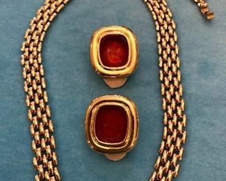 Item 452:  Necklace and Earring Set: $24