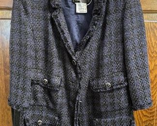 Item 481:  Chanel 3/4 Sleeve Tweed Jacket: 