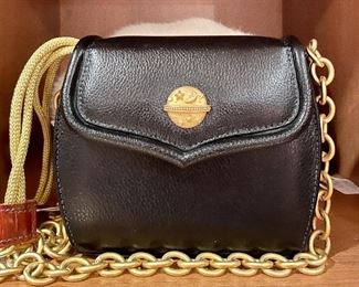 Item 489:  Vicenza Black Handbag with Heavy Gold Chain: $48