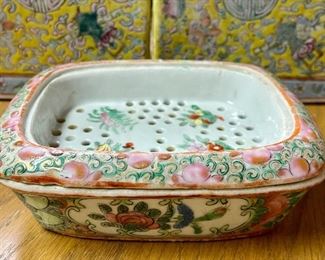 Item 551:  Antique Chinese Rose Medallion Soap Dish:  $95