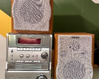 Item 562:  Sony CMT-EP707:  $95