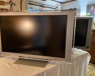 46-60" LCD Flatscreen TV's!