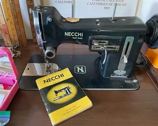 Necchi BU Nova Sewing Machine Italy!