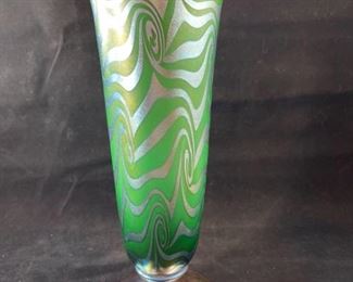 Durand 10in Emerald Vase