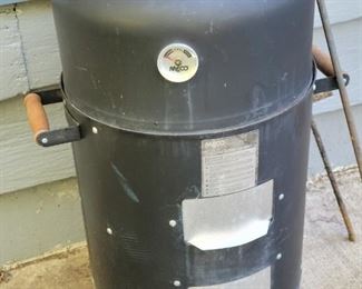  BBQ Smoker
