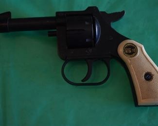 Vintage ROHM RG10 22 Cal Revolver Germany