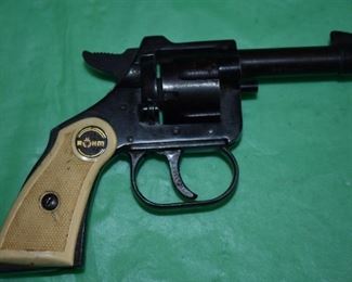 Vintage ROHM RG10 22 Cal Revolver Germany