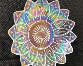 Opalescent glass bowl