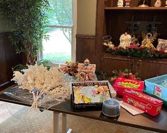 More Christmas decor