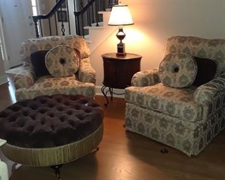 Ottoman and armchairs