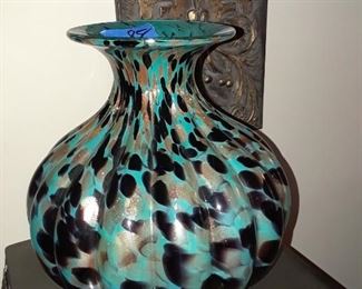 Art glass vase, spatter pattern