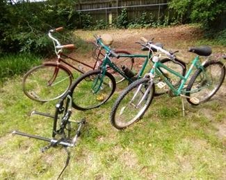 3 bikes and bike rack. 1 man's 5 speed Roadmaster, 1 women's Murray 15 speed, and 1 Sears Free Spirit. All ready for new tires and restoration. https://ctbids.com/#!/description/share/953584