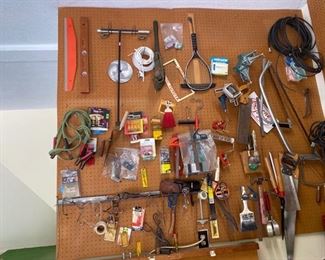 Includes a variety of tools and accessories. Does not include pegs or peg board. https://ctbids.com/#!/description/share/953479