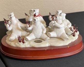 Coca Cola Polar Bears Heritage Collection Music Box Coke 4.5x11x8in HxWxD