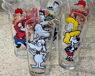 5pc 1970s Pepsi Pat Ward Glasses Collector Series Boris and Natasha 6.25in H x 3in diameter