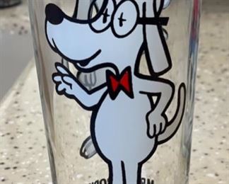 5pc 1970s Pepsi Pat Ward Glasses Collector Series Boris and Natasha 6.25in H x 3in diameter