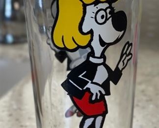 5pc 1970s Pepsi Pat Ward Glasses Collector Series Boris and Natasha 6.25in H x 3in diameter